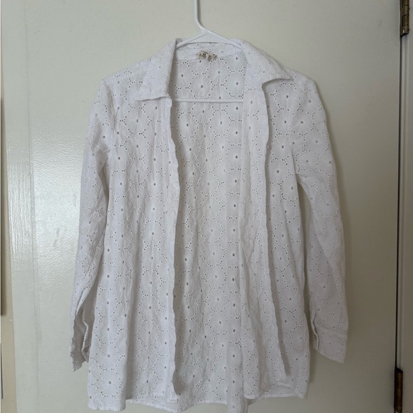 Floral button down top - Picture 1 of 3